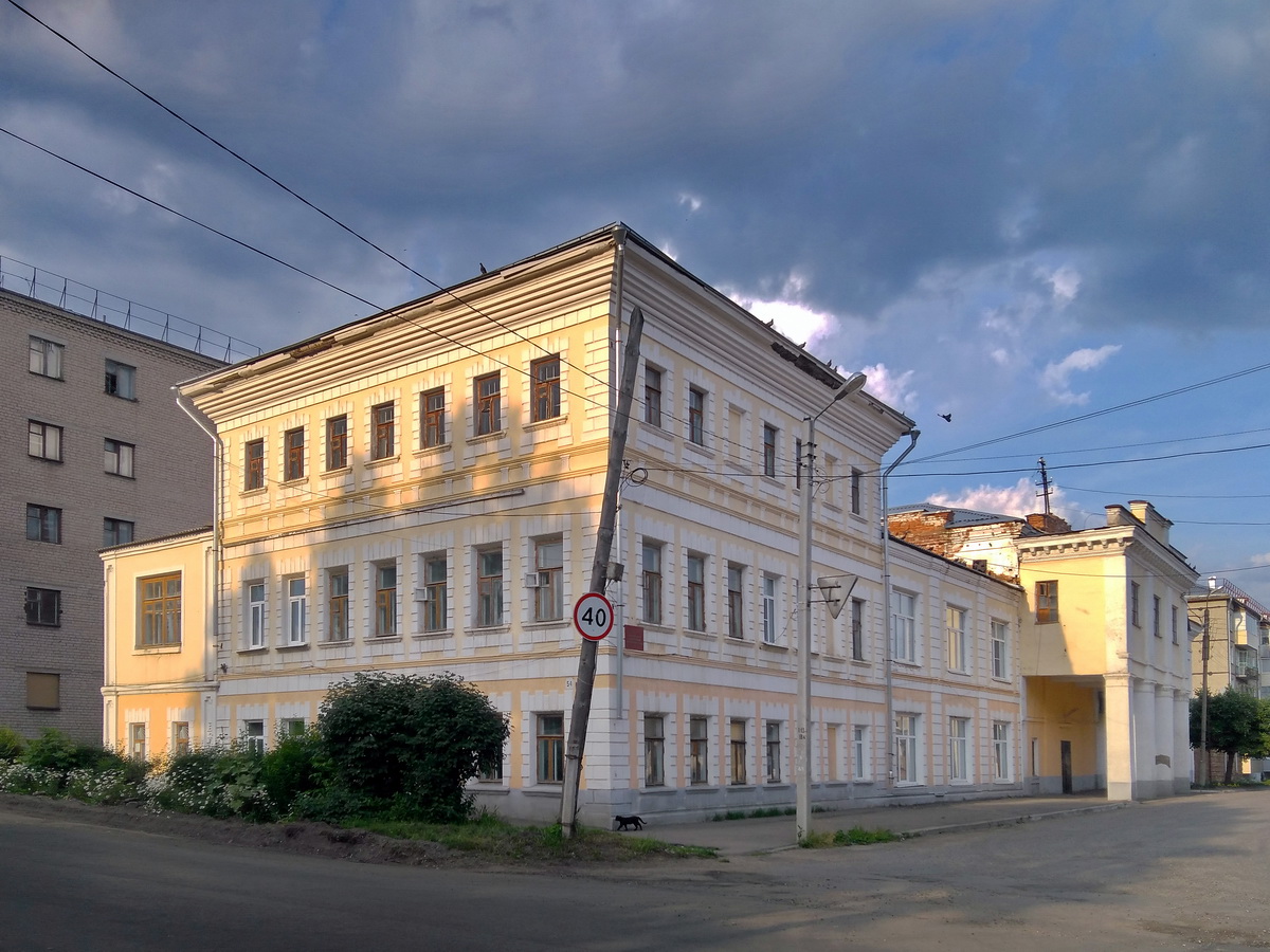 Yuryev-Polsky, Авангардский переулок, 1