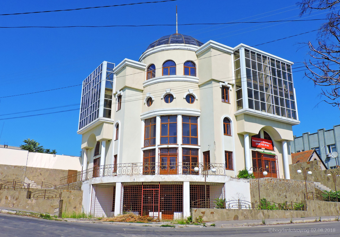 Геническ, Проспект Мира, 31