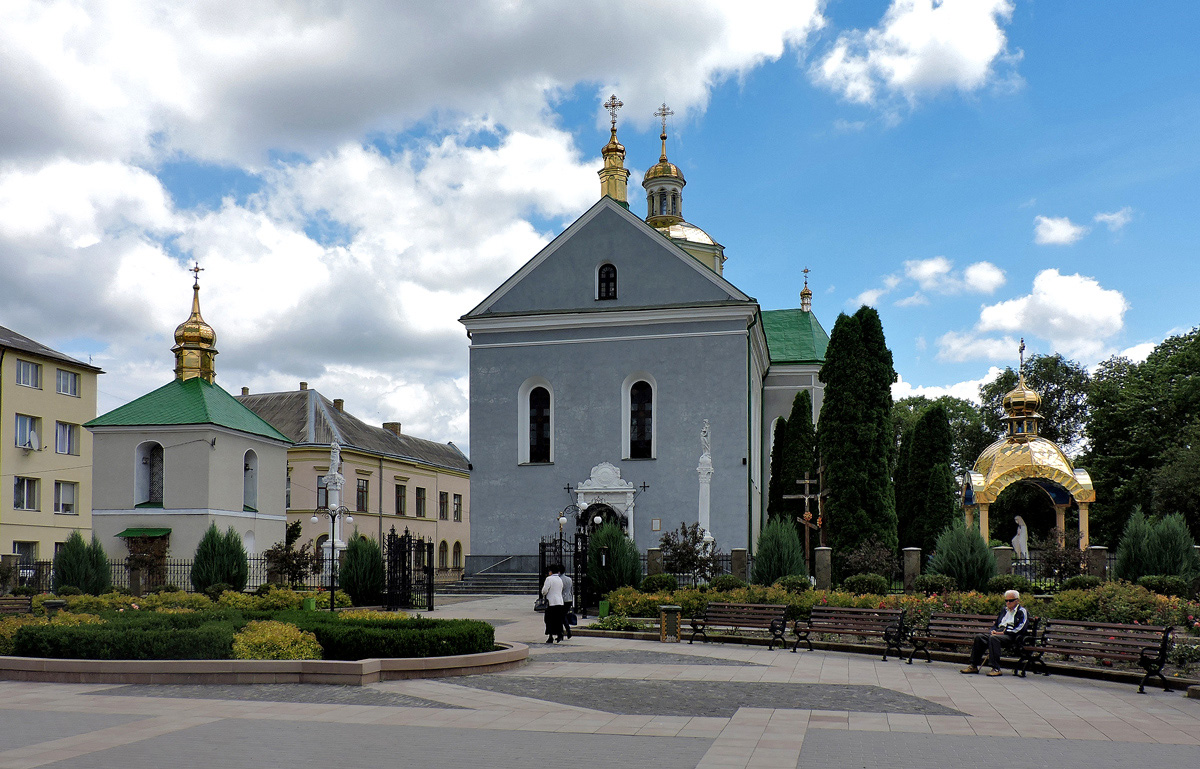 Золочев, Улица Маркияна Шашкевича, 9; Улица Маркияна Шашкевича, 9