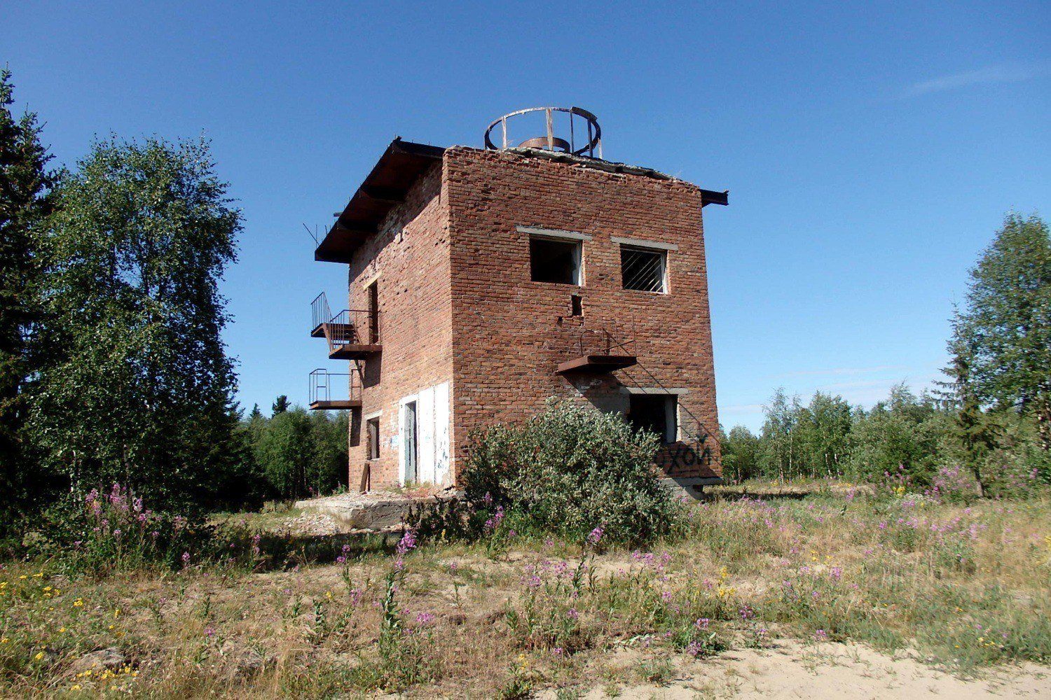 Нарьян-Мар, Улица Авиаторов, 30/2