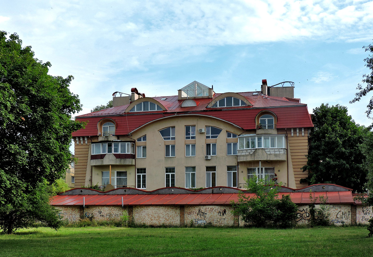 Червоноград, Улица Клюсовская, 9