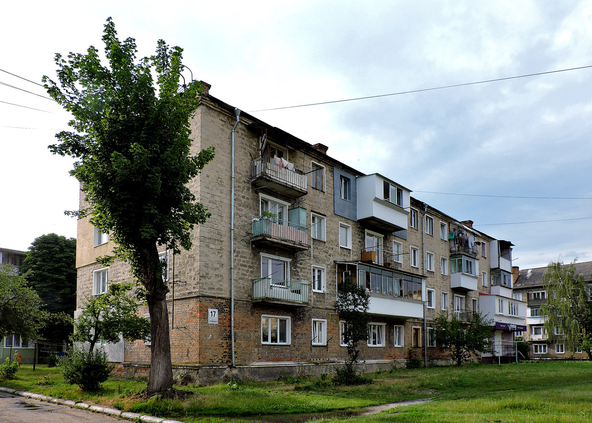 Chervonohrad, Бульвар Грушевского, 17