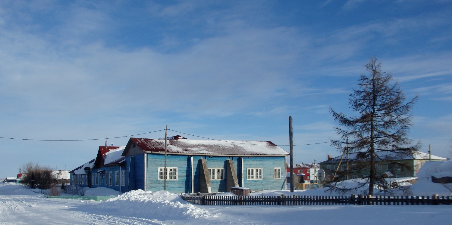 Тельвиска, Школьная улица, 1