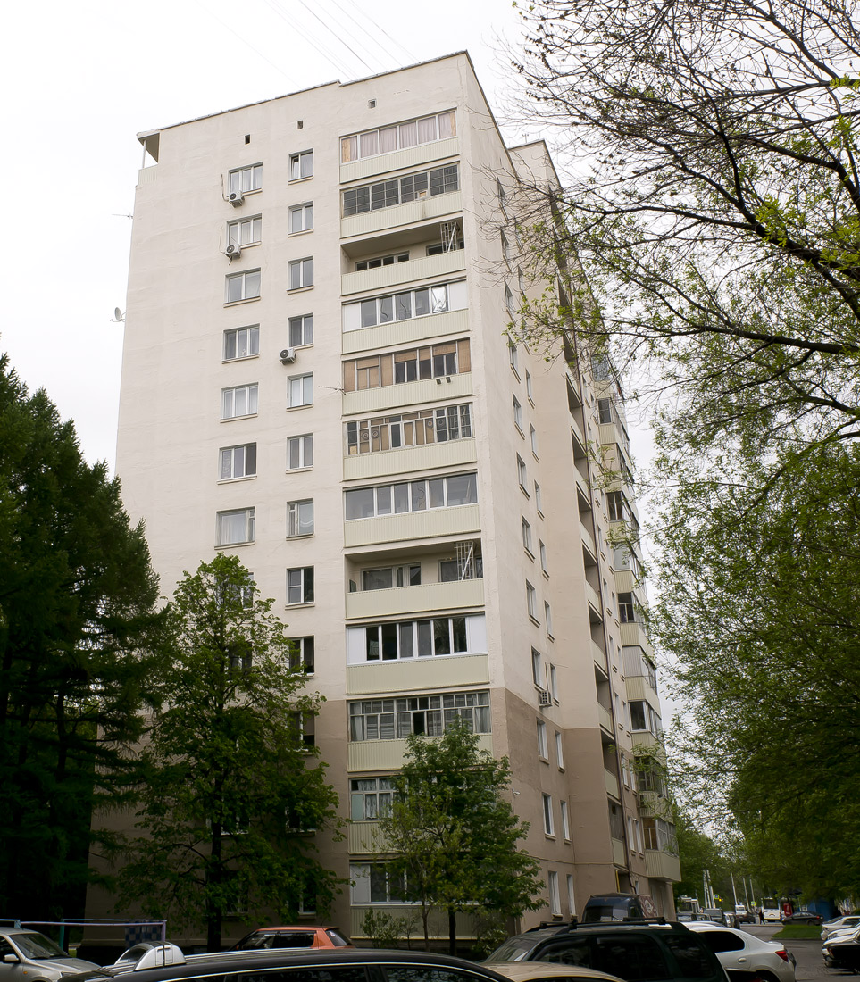 Уфа, Улица Комарова, 18