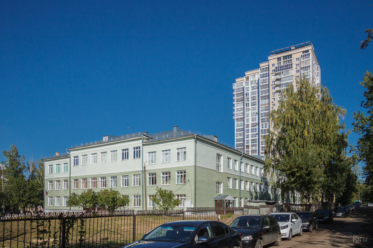 Казань, Улица Дружбы, 1; Сибирский тракт, 13