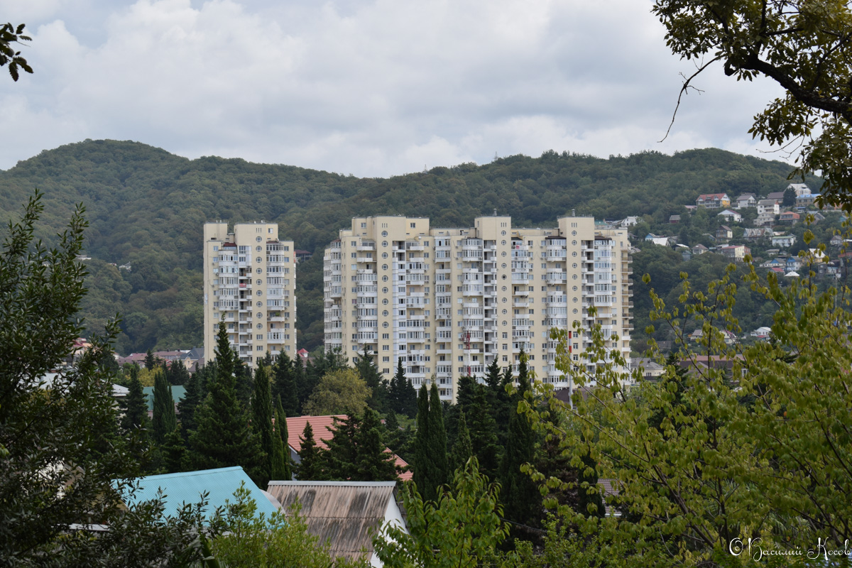 Лазаревское, Улица Тормахова, 2