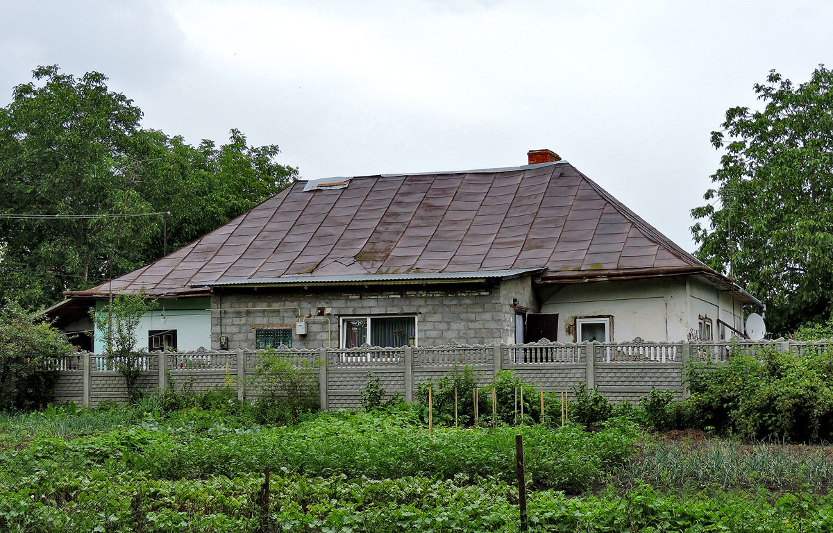 Каменка-Бугская, Улица Независимости, 68