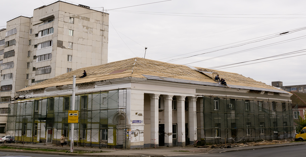 Уфа, Улица Богдана Хмельницкого, 61 / Кольцевая улица, 178