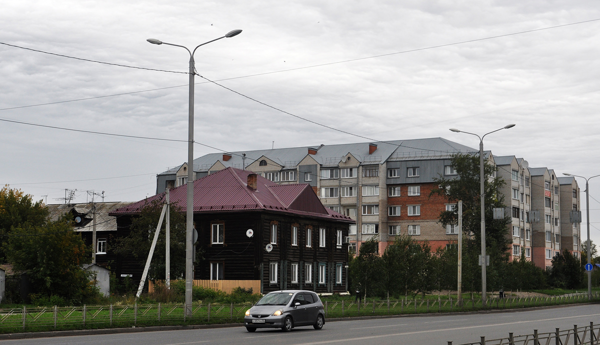 Омск, Торговая улица, 24 / Хлебная улица, 21; Торговая улица, 20