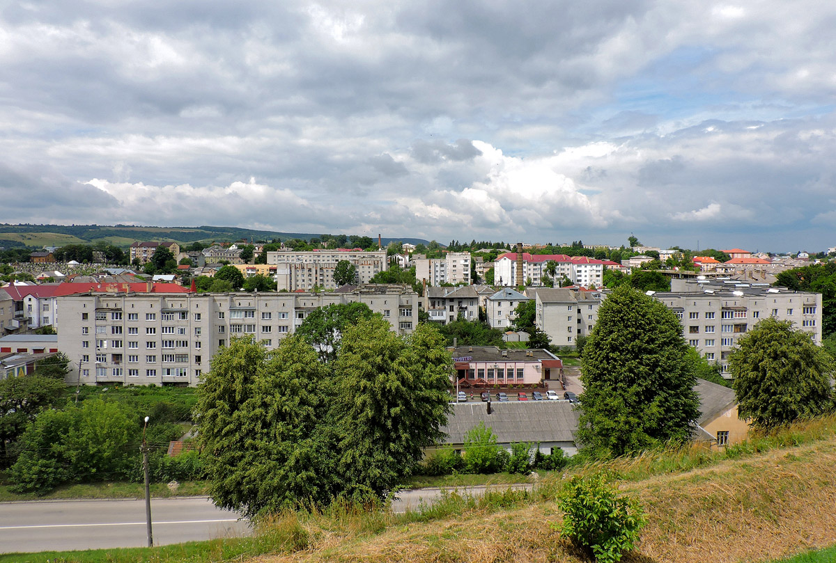 Золочев, Улица Ивана Труша, 2; Улица Ивана Труша, 1; Улица Ивана Труша, 2А; Улица Ивана Труша, 4; Улица Маркияна Шашкевича, 25А; Улица Сечевых Стрельцов, 13А; Улица Сечевых Стрельцов, 13Б. Золочев — Панорамы