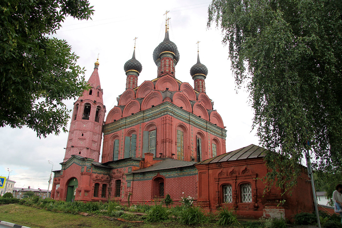 Ярославль, Богоявленская площадь, 12; Богоявленская площадь, 12
