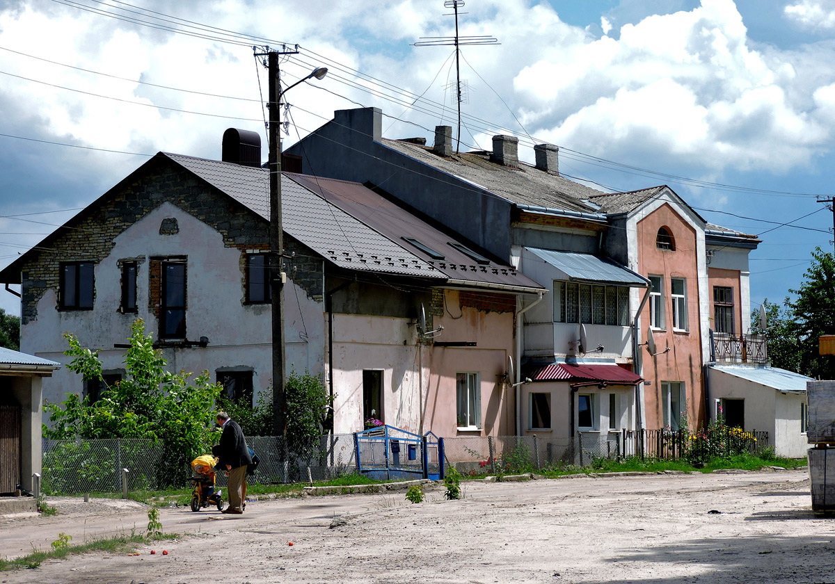 Золочев, Улица Максима Кривоноса, 17; Улица Максима Кривоноса, 19