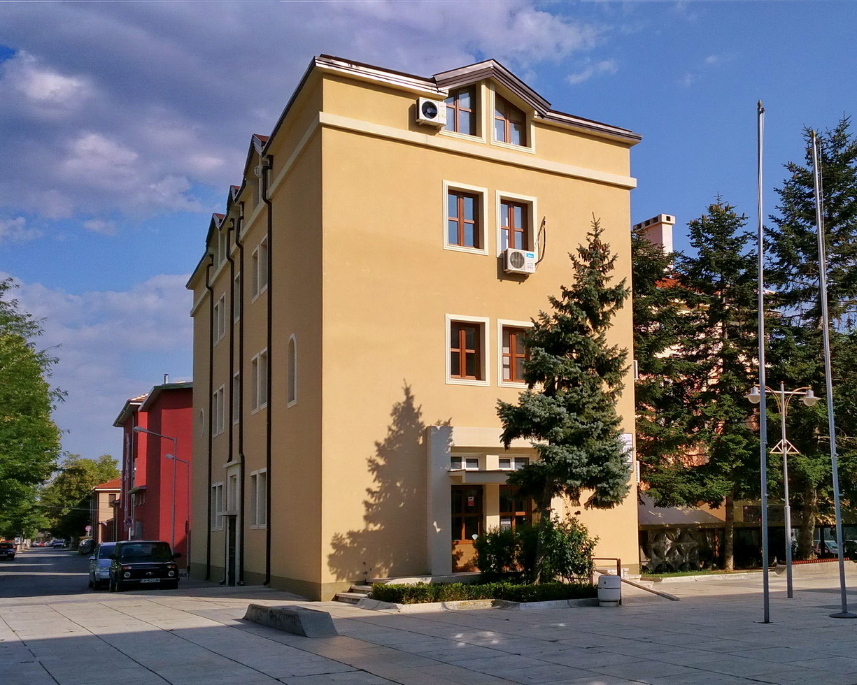 Сливен, Улица Генерал Столипин, 2