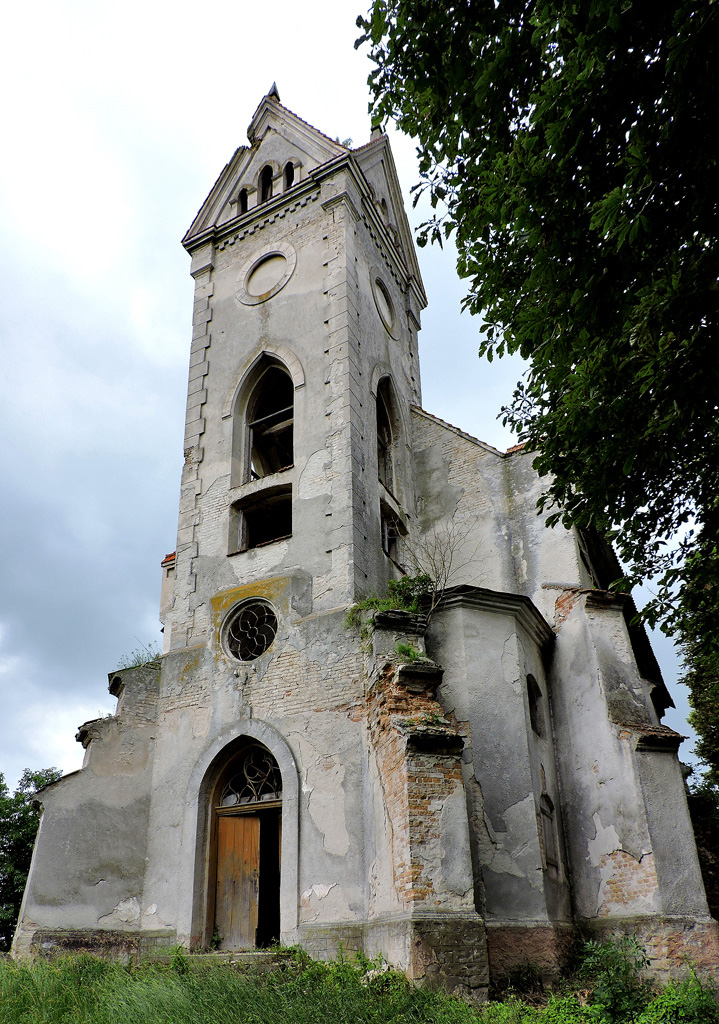 Zolochiv district. others settlements, с. Скварява, ?