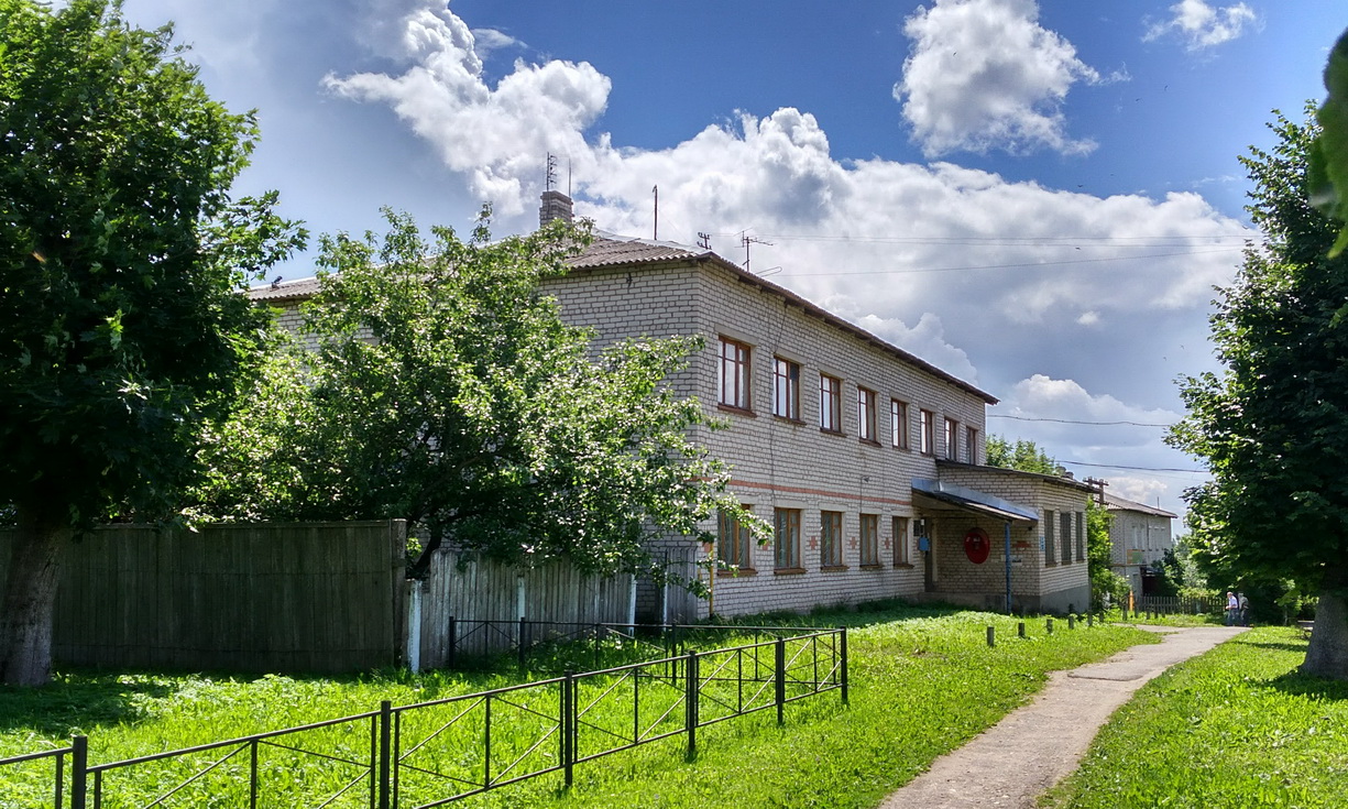 Переславский район, прочие н.п., с. Нагорье, улица Адмирала Спиридова, 12