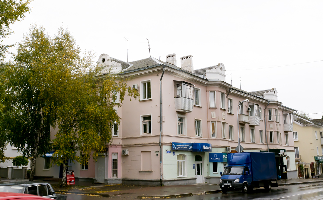 Октябрьский, Проспект Ленина, 28 / Улица Свердлова, 54