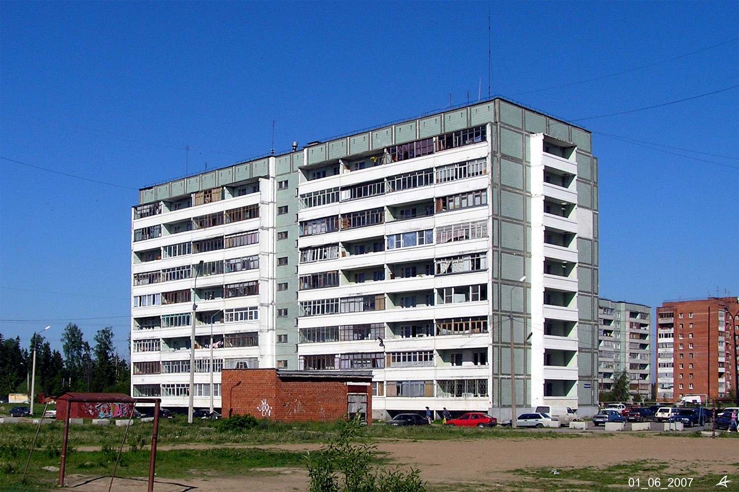 Сосновый Бор, Молодежная улица, 64