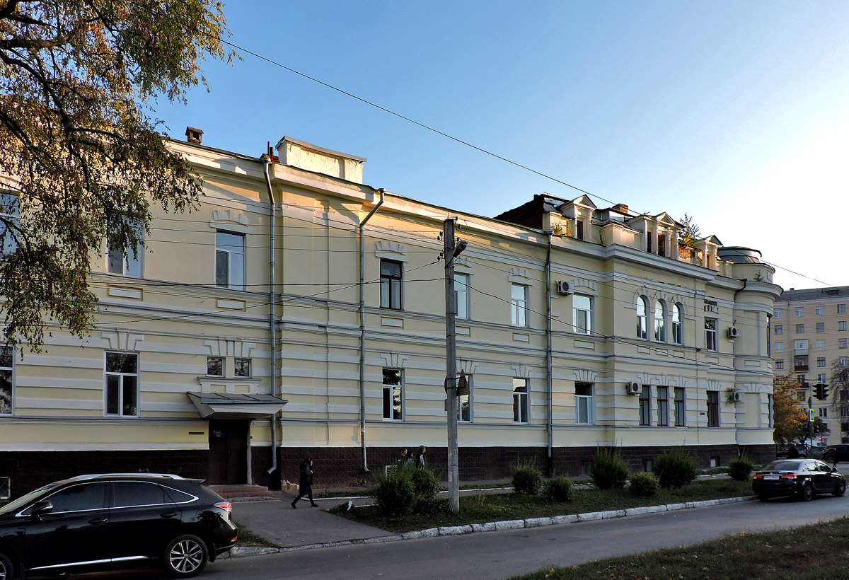 Charkow, Проспект Героев Харькова, 145 / улица леси украинки, 2