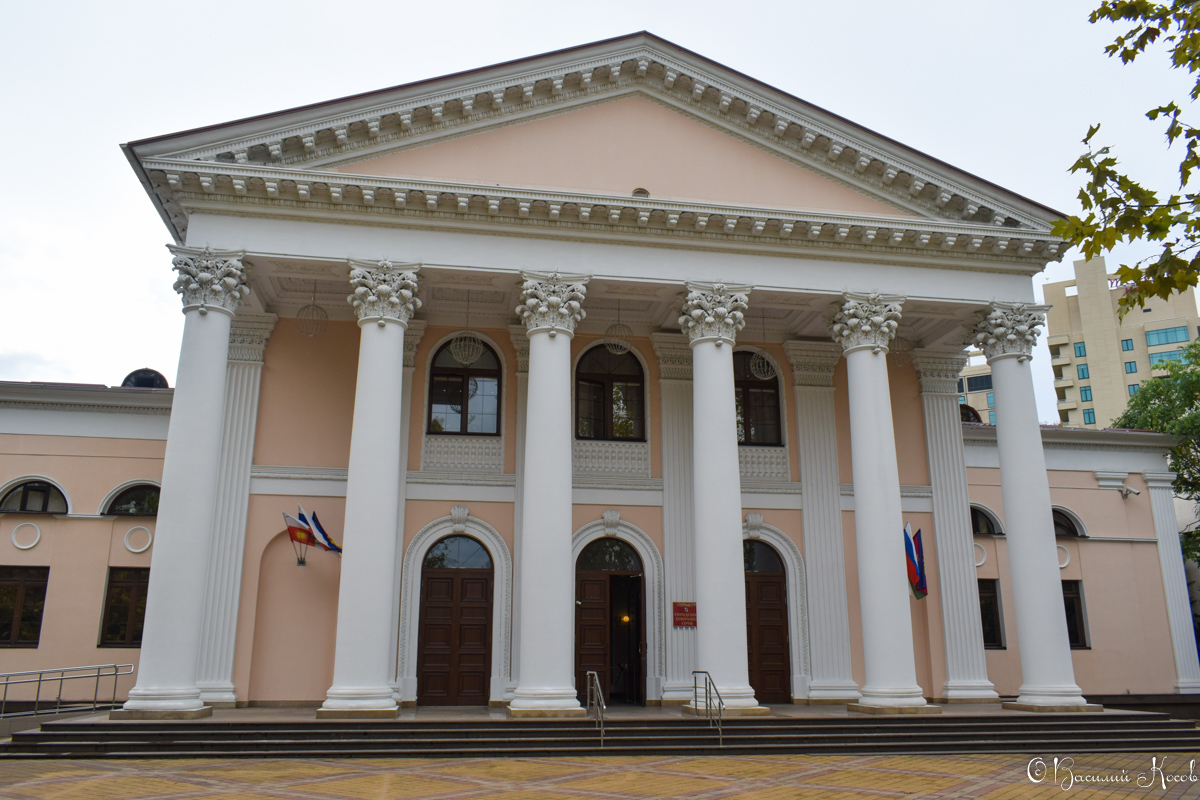 Сочи, Курортный проспект, 37