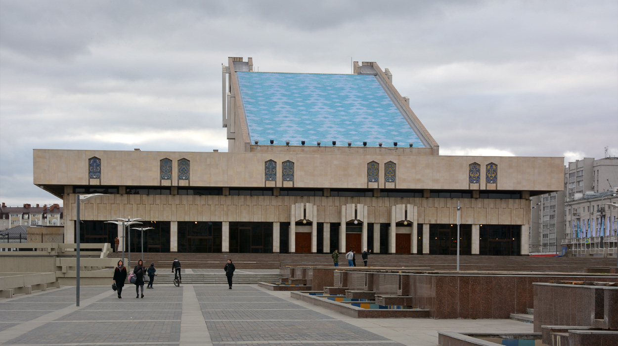 Казань, Улица Татарстан, 1