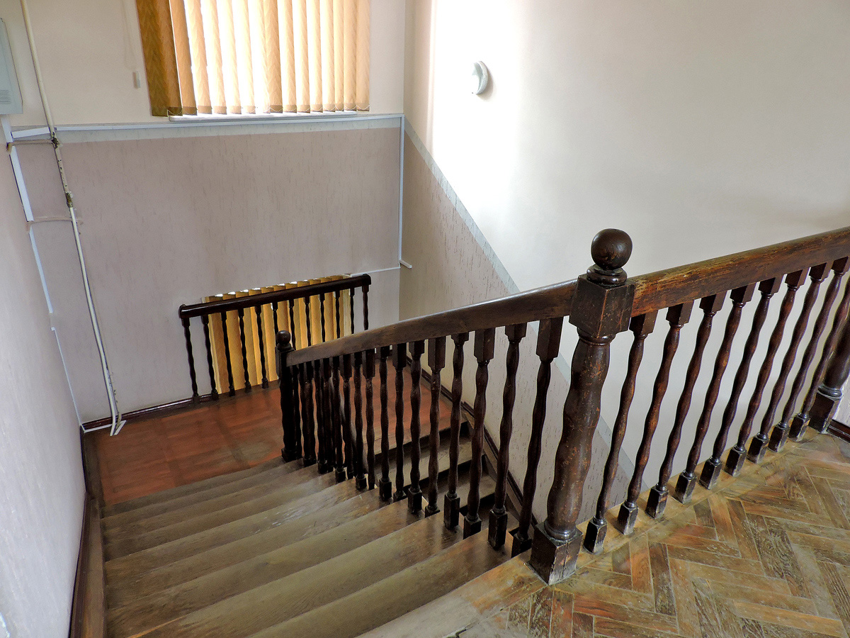 Жолква, Вечевая площадь, 1