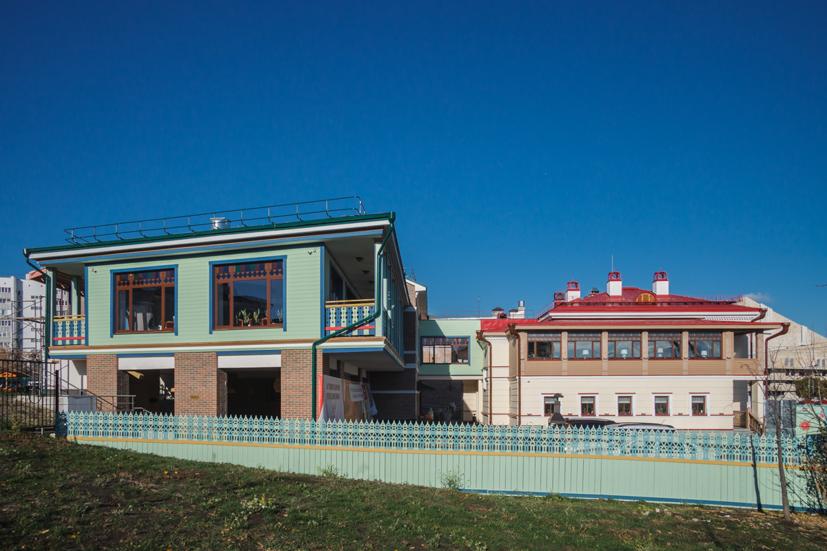 Казань, Улица Шигабутдина Марджани, 10-12