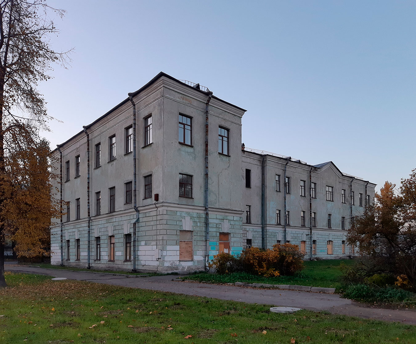 Колпино, Адмиралтейская улица, 6