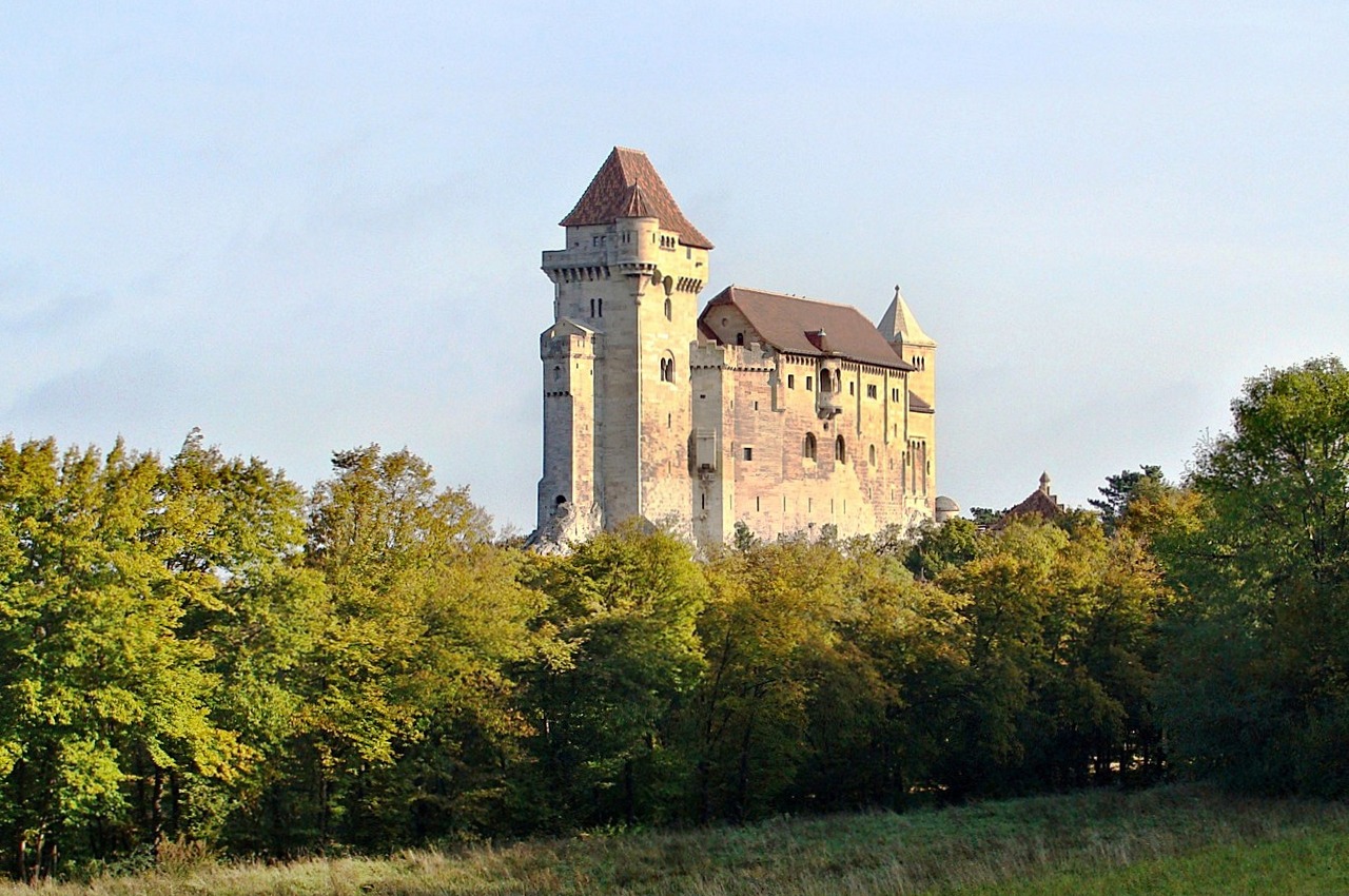 Мария-Энцерсдорф, Am Hausberg 2, 2344 Maria-Enzersdorf