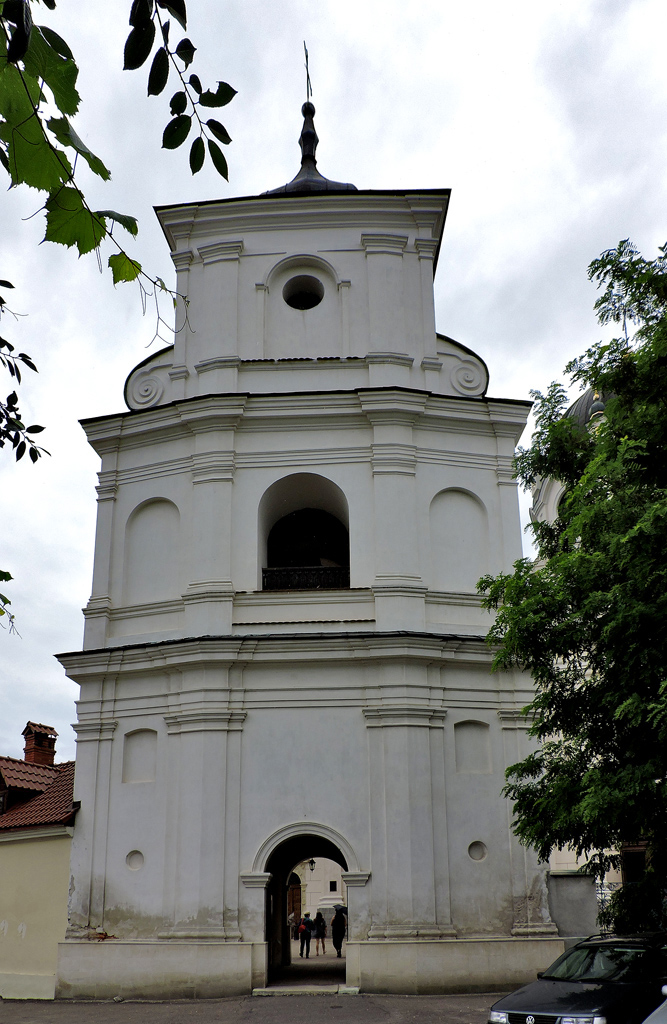 Zhovkva, Улица Василианская, 4-6