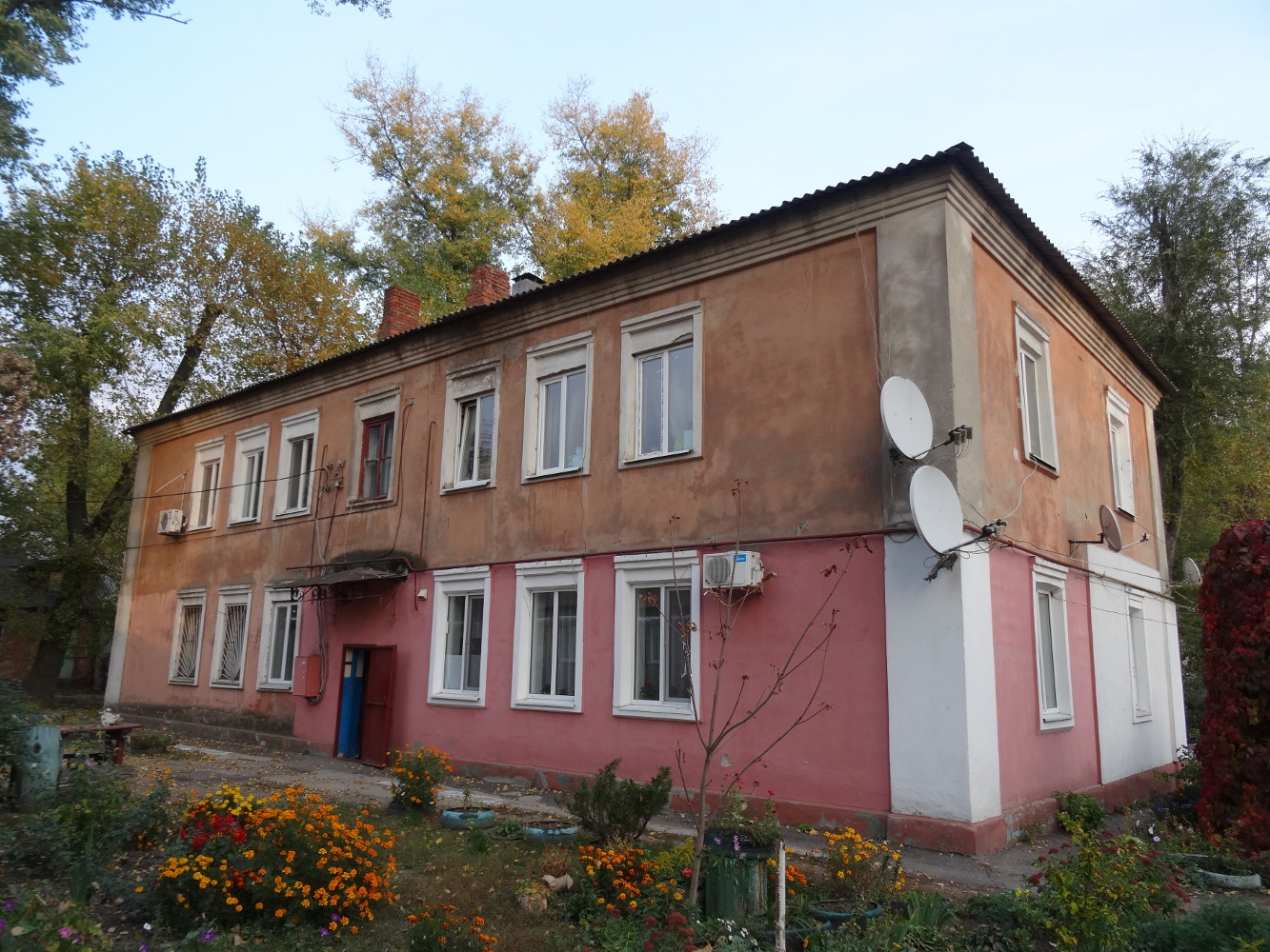 Днепр, Молодёжная улица, 5