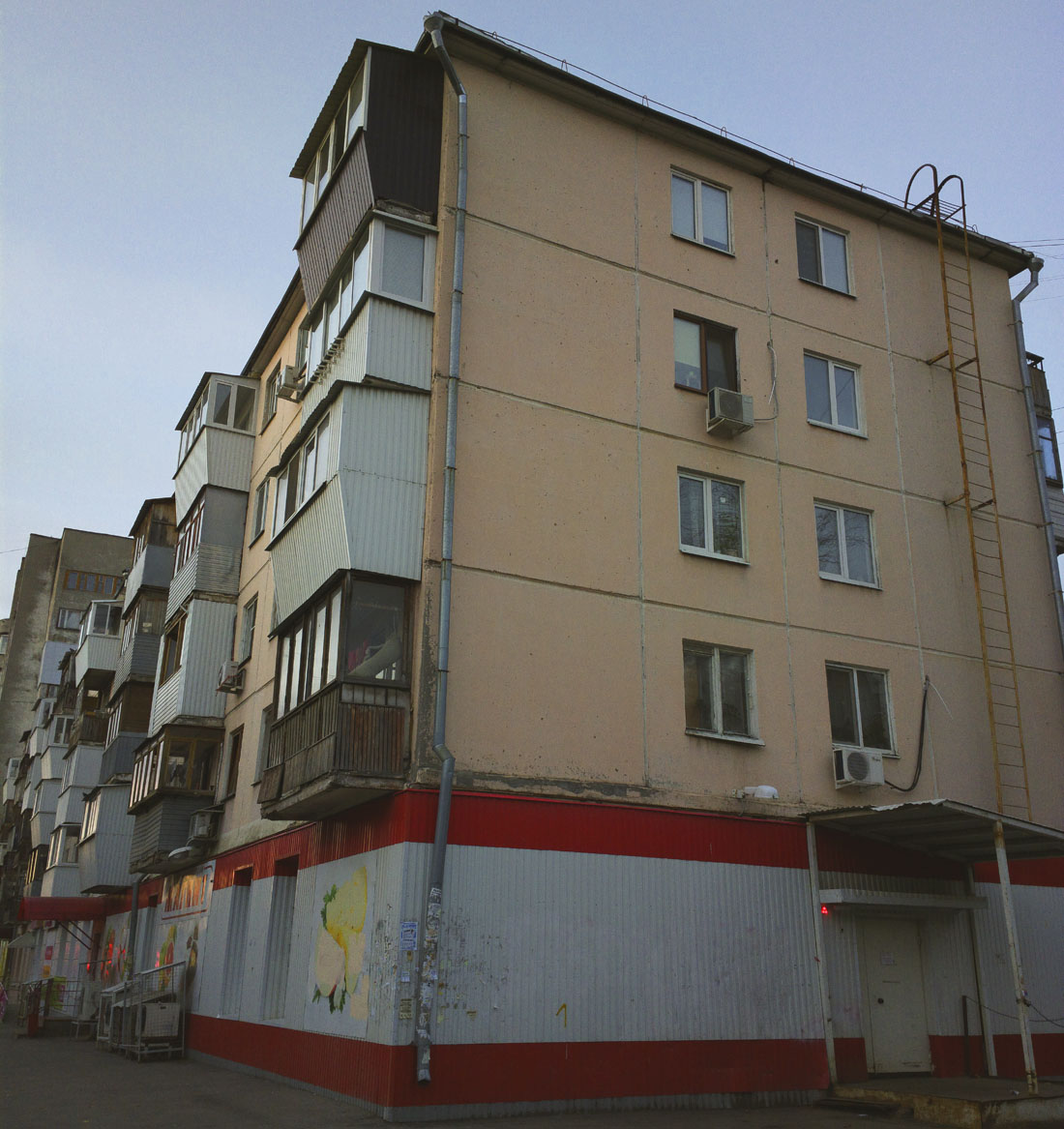 Самара, Улица Волгина, 122
