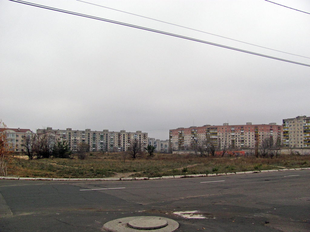 Северодонецк, Гвардейский проспект, 71; Улица Курчатова, 7А