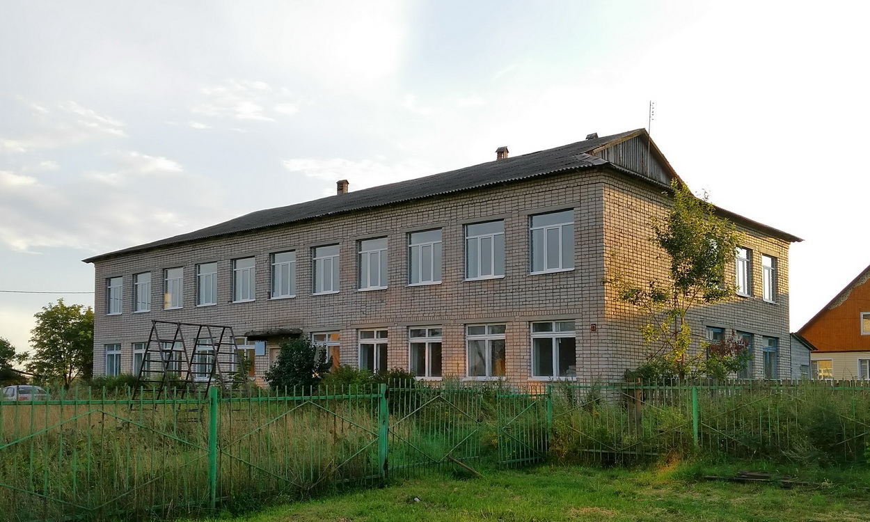 Юрьев-Польский район, прочие н.п., С. Сима, улица Богомолова, 42