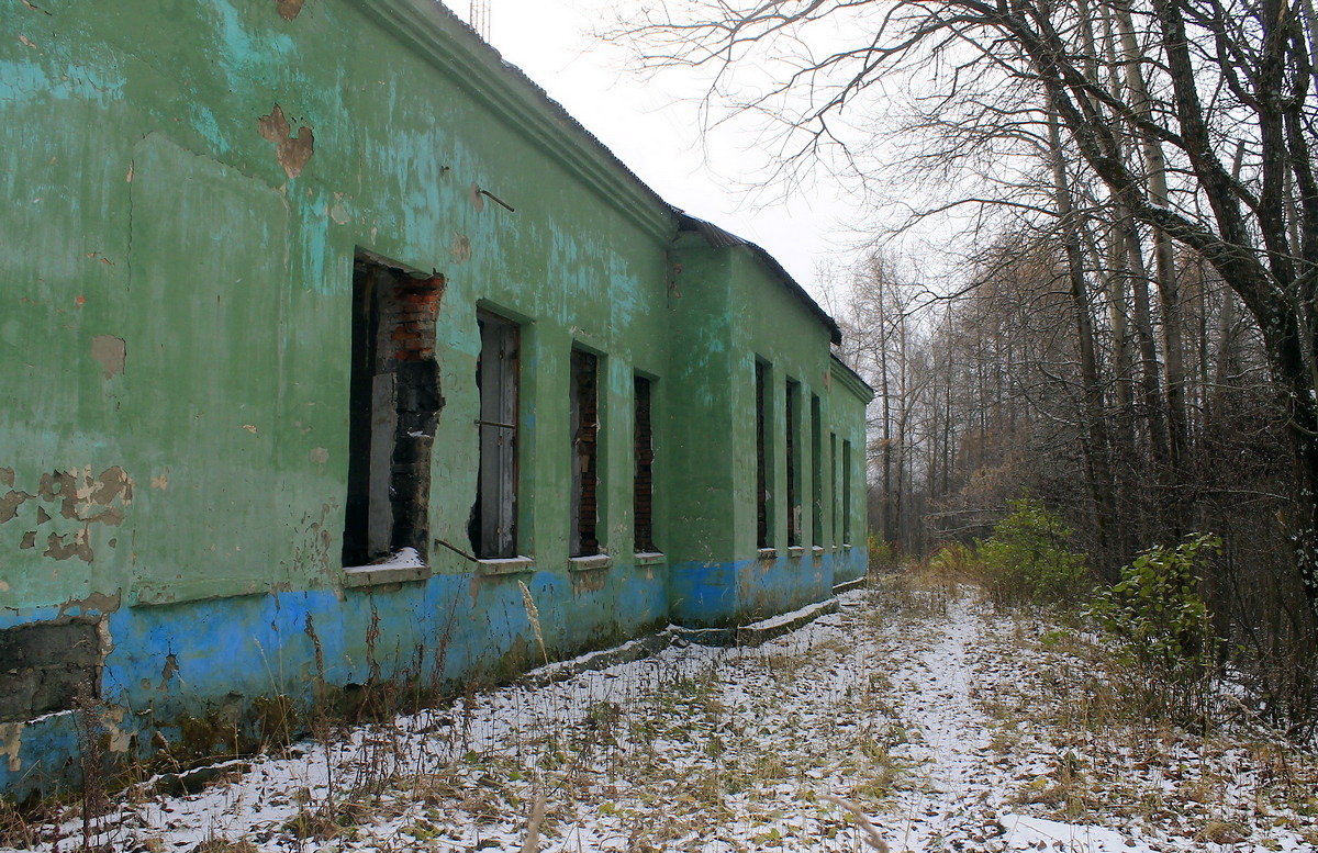 Углеуральский, Углеуральская улица, 17