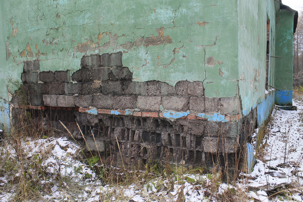 Углеуральский, Углеуральская улица, 17
