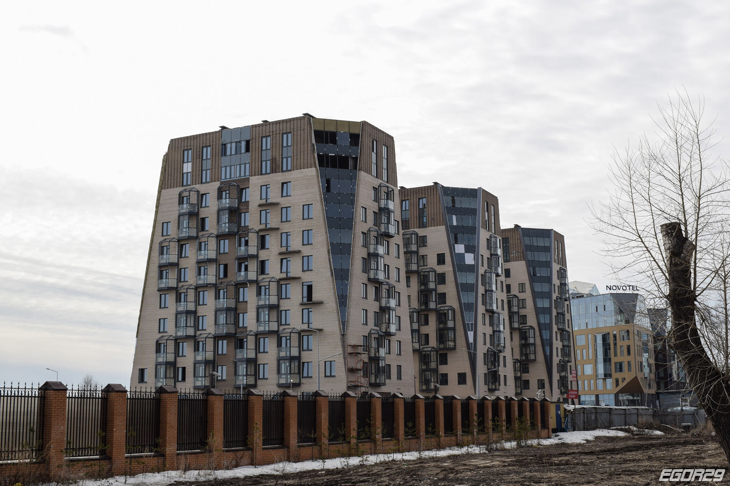 Archangielsk, Набережная Северной Двины, 52; Набережная Северной Двины, 52 корп. 1; Набережная Северной Двины, 52 корп. 2