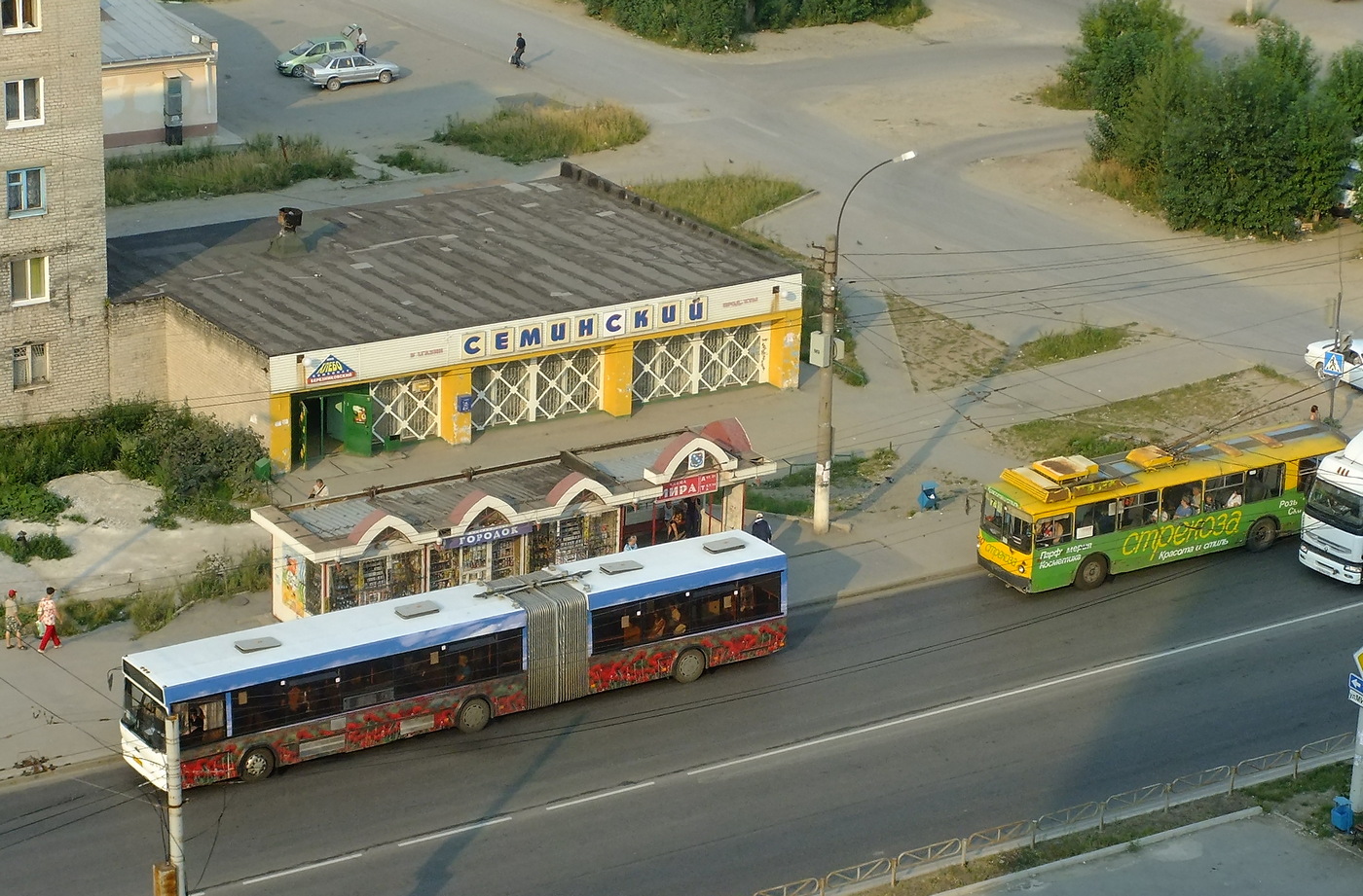 Berezniki, Улица Мира, 28*; Улица Пятилетки, (?)