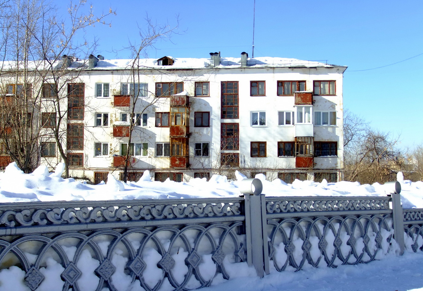 Березники, Улица Льва Толстого, 68