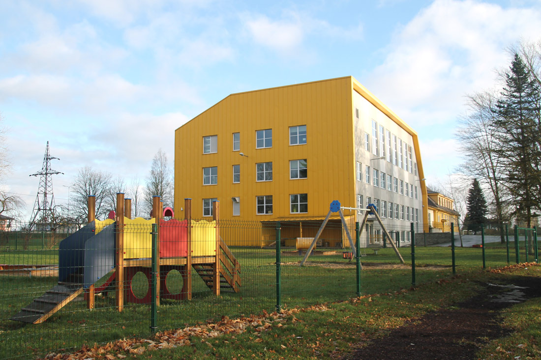 Лагеди, Kooli, 18
