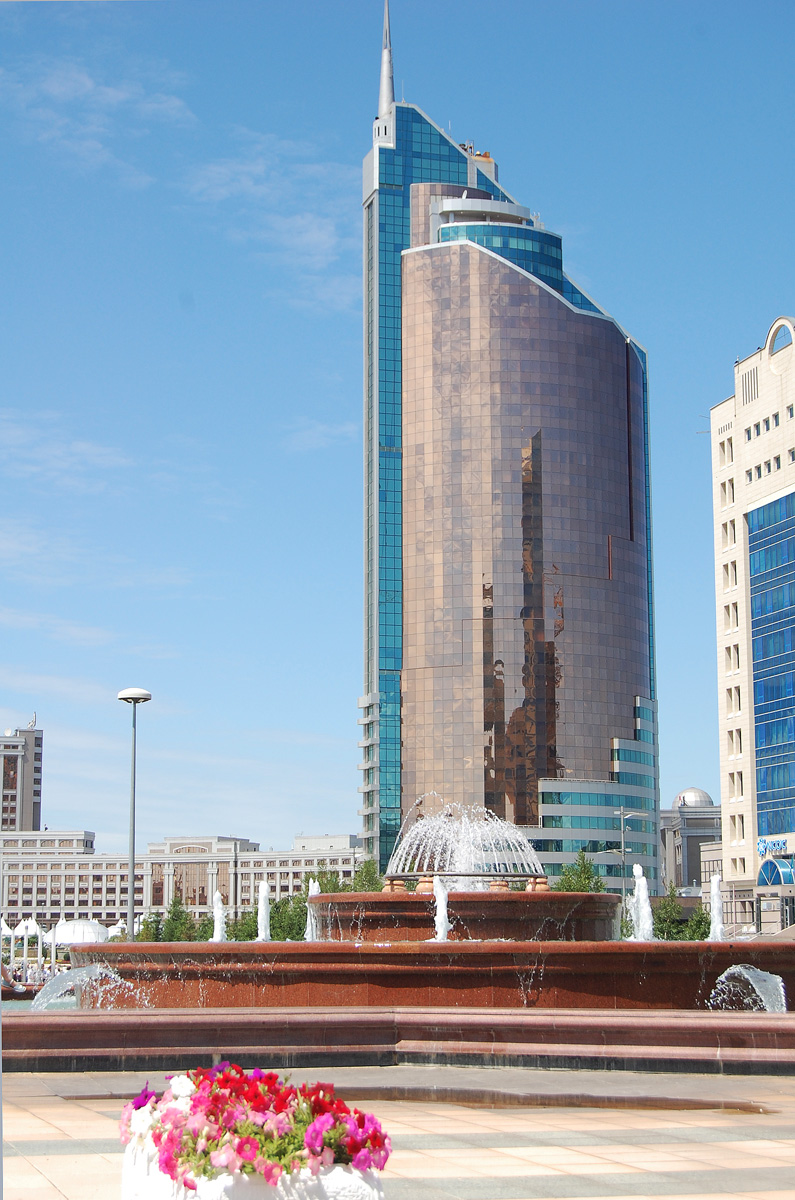 Астана, Проспект Кабанбай батыра, 21/1