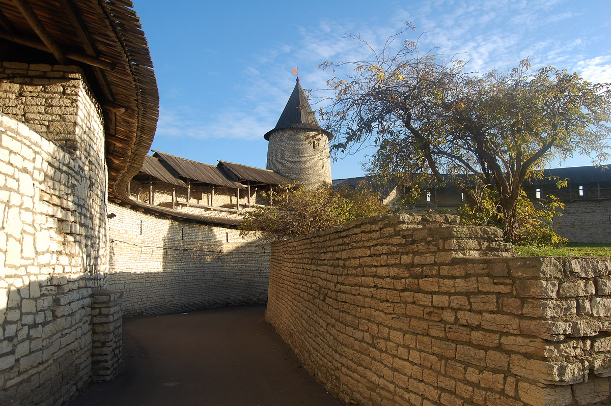 Pskov, Кремль, 1/4