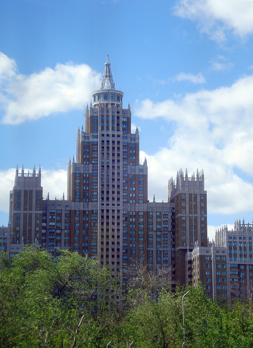 Astana, Проспект Кабанбай батыра, 11