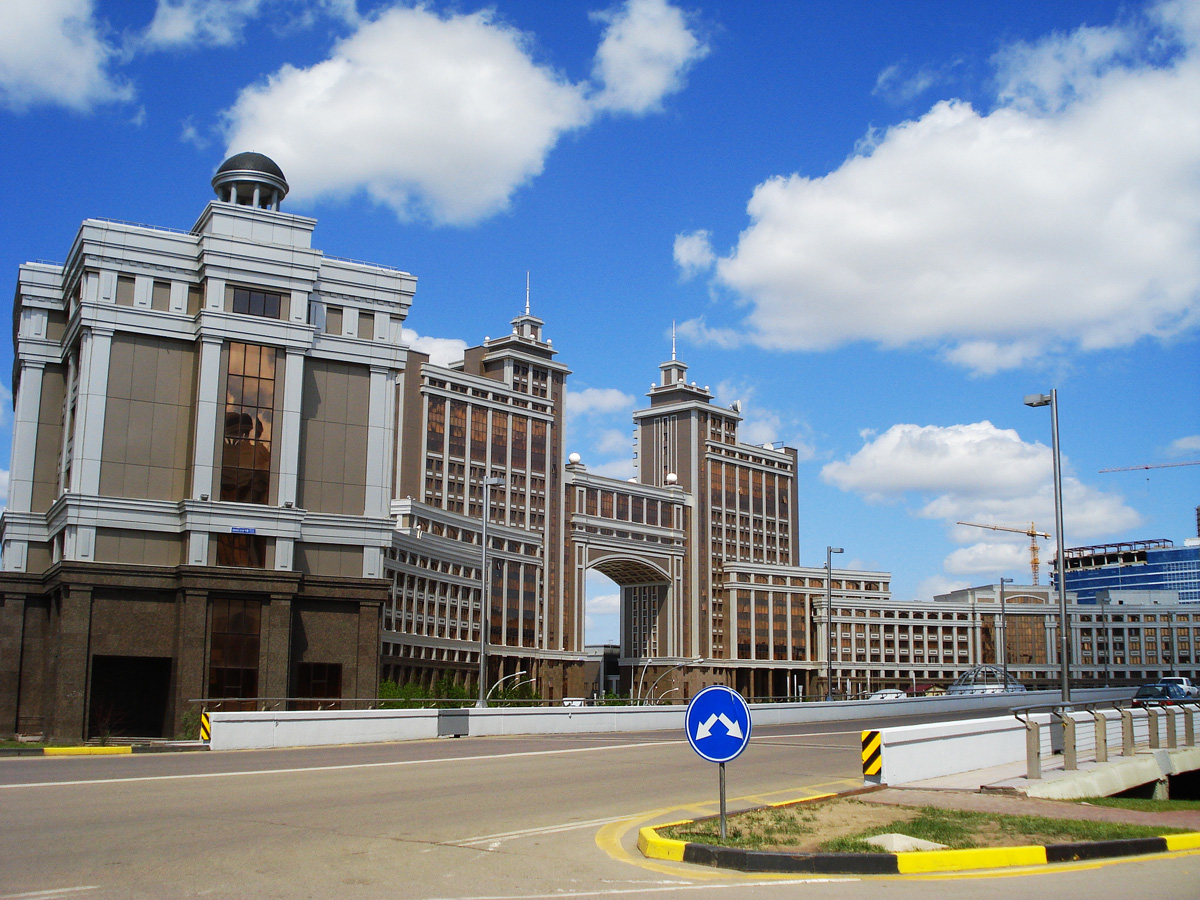 Astana, Проспект Кабанбай батыра, 19 блок B; Проспект Кабанбай батыра, 19 блок A; Проспект Кабанбай батыра, 19 блок C; Проспект Кабанбай батыра, 19 блок E; Проспект Кабанбай батыра, 19 блок D
