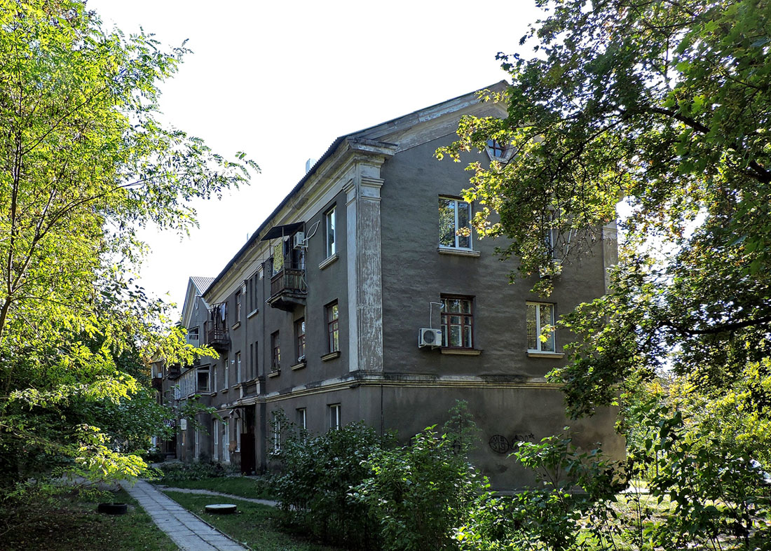 Малая Даниловка, Академическая улица, 8