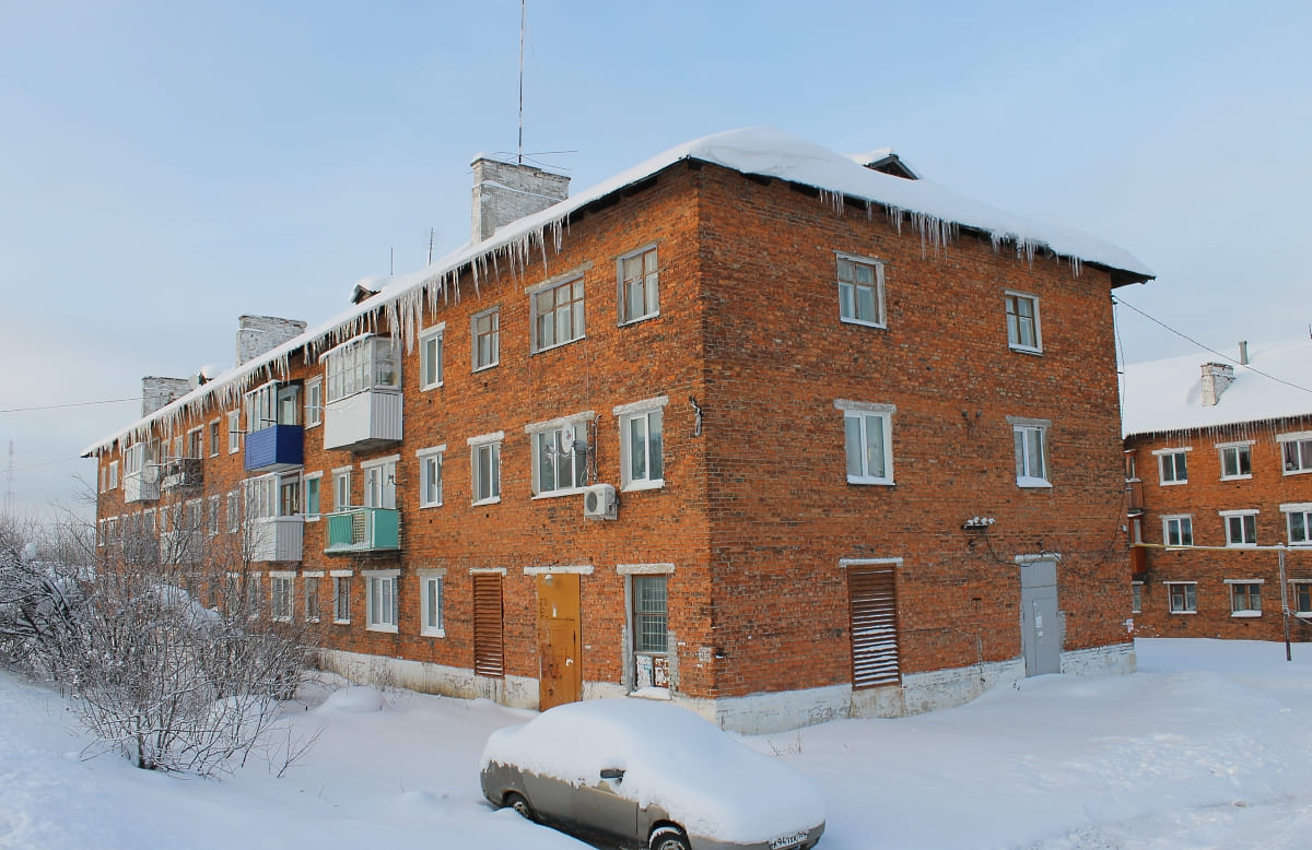 Кизел, Улица Борьбы, 69 / улица Крупской, 5