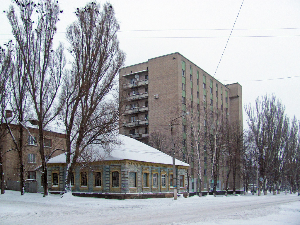 Artyomovsk, Советская улица, (18А); Советская улица, 18
