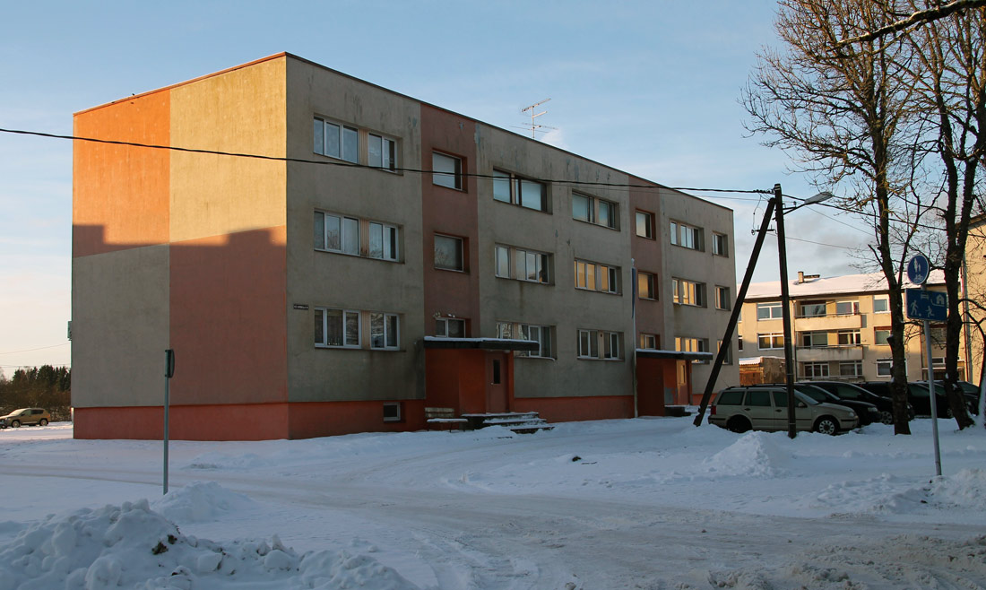Varbola, Varbola keskus, 78