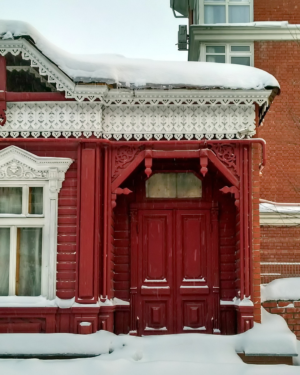 Казань, Катановский переулок, 6. Резные орнаменты (кроме наличников)