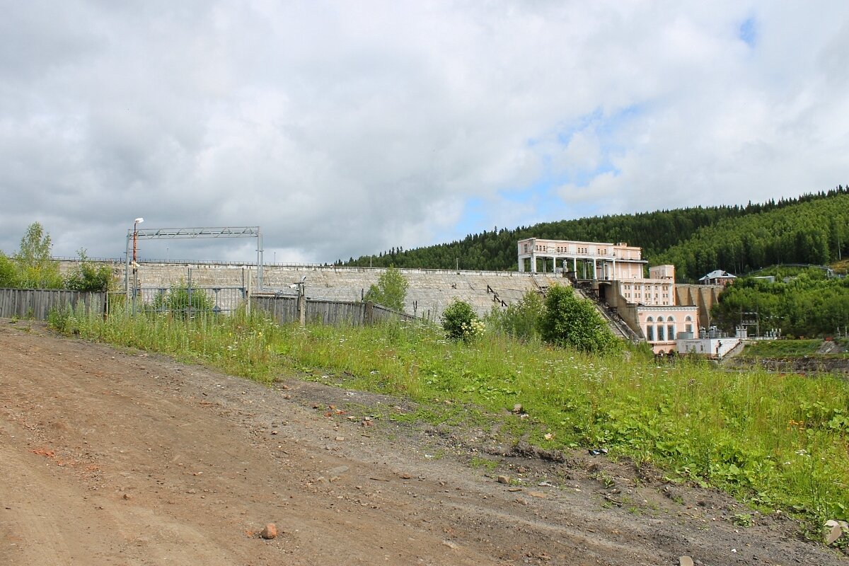Широковский, Широковская ГЭС