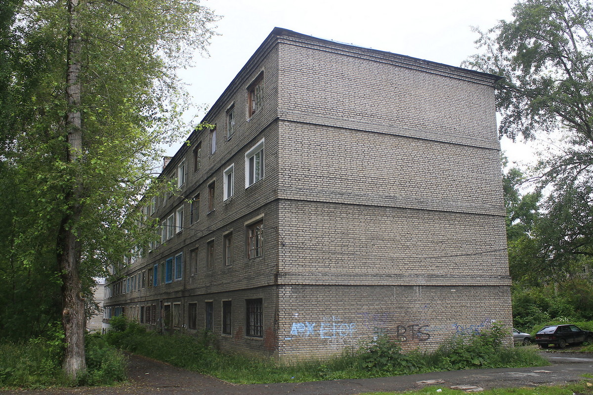 Березники, Улица Челюскинцев, 5